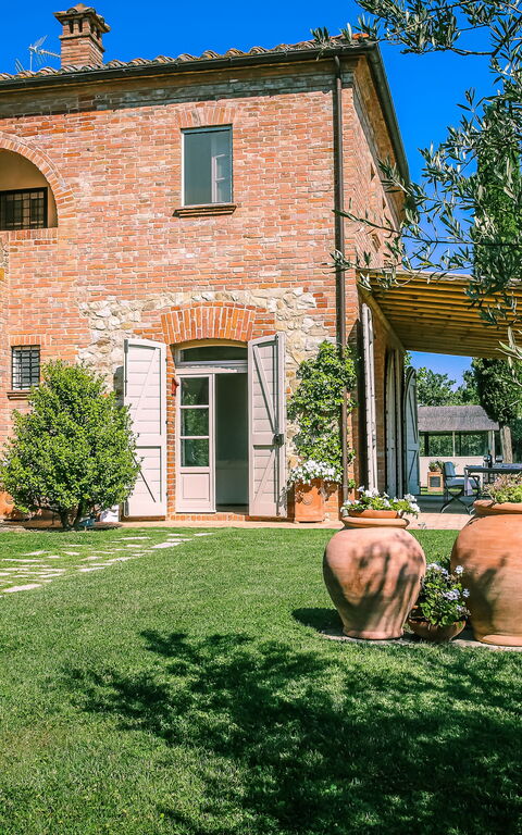 Villa Icario: Buitenkanten, Buitenshuis, Tuin