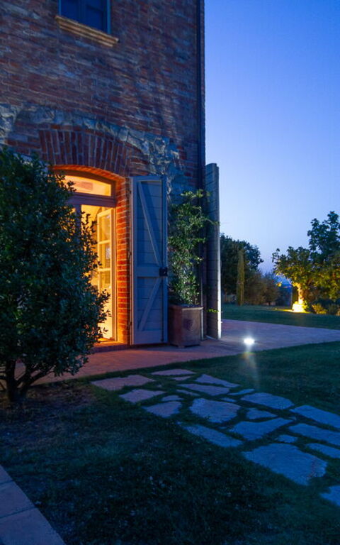 Villa Icario: Buitenkanten, Buitenshuis