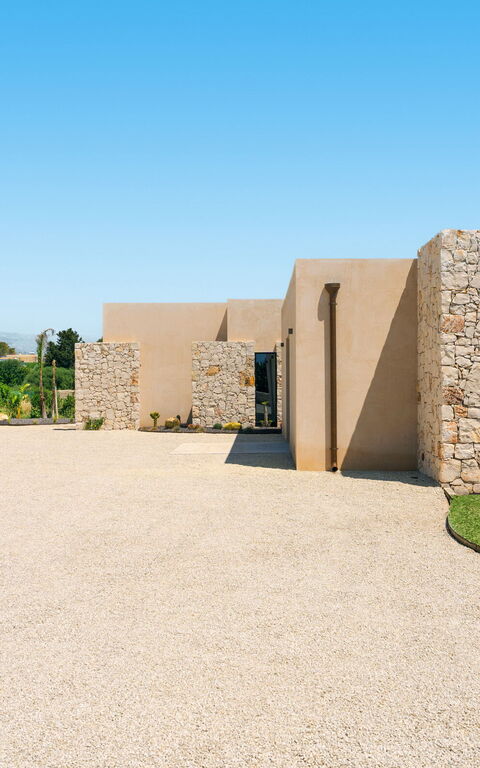 Eos Villa: Buitenkanten, Buitenshuis, Tuin