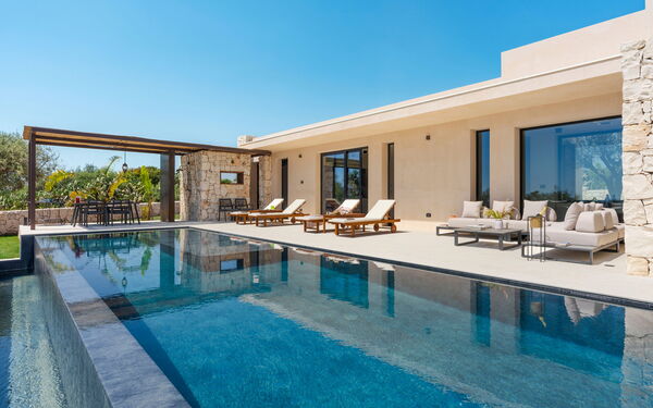 Eos Villa: Buitenkanten, Buitenshuis, zwembad