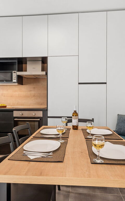 Villa Melia: Keuken, Lunchroom