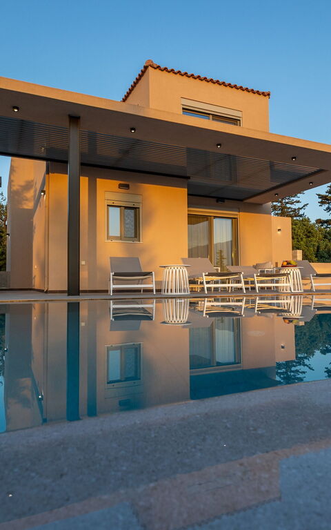 Villa Melia: Buitenkanten, Buitenshuis, zwembad