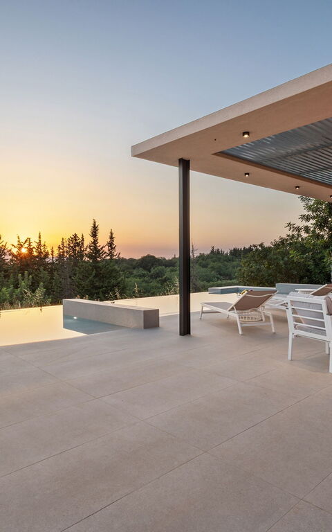 Villa Melia: Buitenkanten, Buitenshuis, Keer bekeken, zwembad