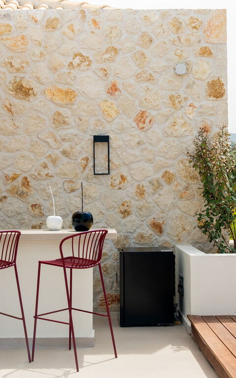 Villa Nobilita: Buitenkanten, Buitenshuis