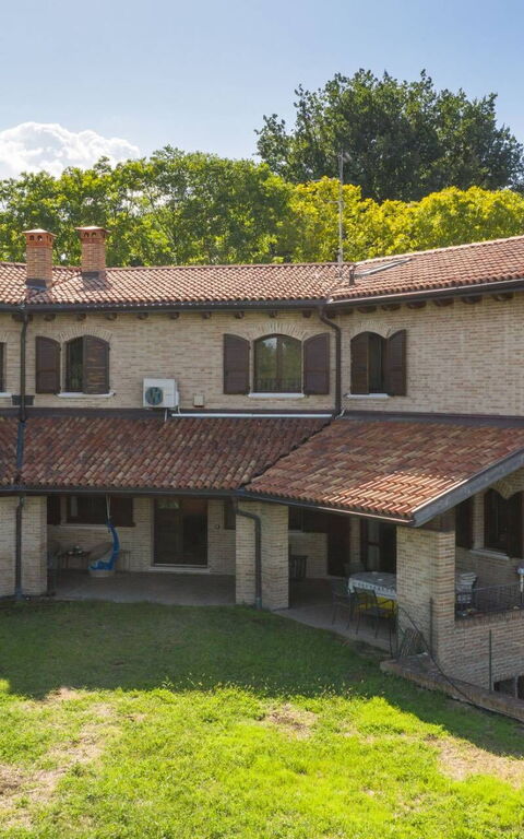 Villa Belvedere San Bartolo: Buitenkanten, Buitenshuis, Tuin