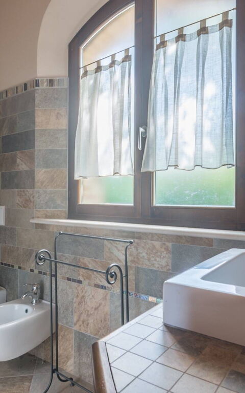 Villa Belvedere San Bartolo: Badkamer
