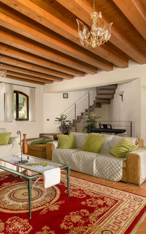 Villa Belvedere San Bartolo: Woonkamer