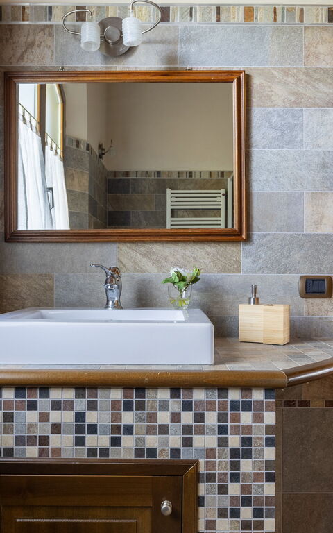 Villa Belvedere San Bartolo: Badkamer