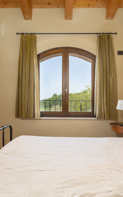 Villa Belvedere San Bartolo: slaapkamer