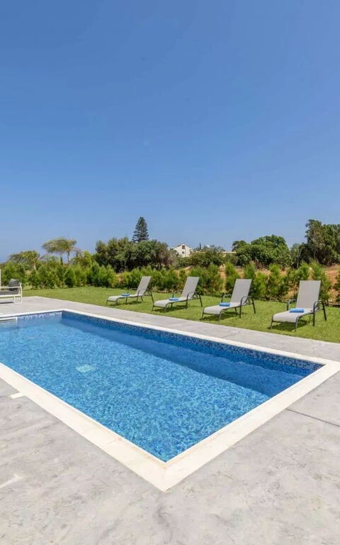 By the Beach - White Coral Villa: Buitenkanten, Buitenshuis, Tuin, zwembad