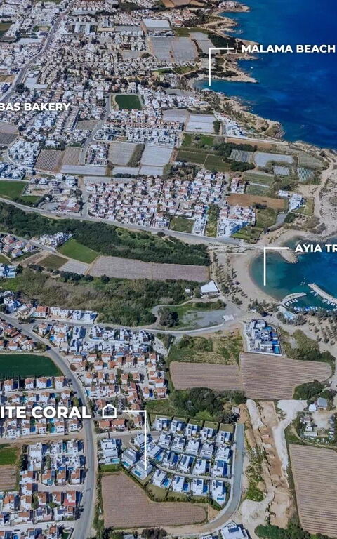 By the Beach - White Coral Villa: Keer bekeken