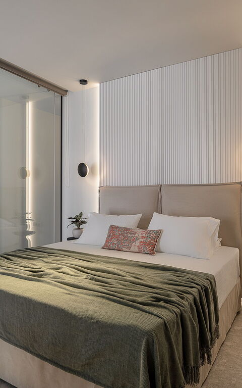 Ares Luxurious Residence: slaapkamer