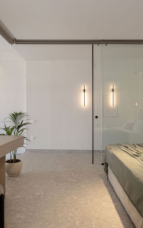 Ares Luxurious Residence: slaapkamer