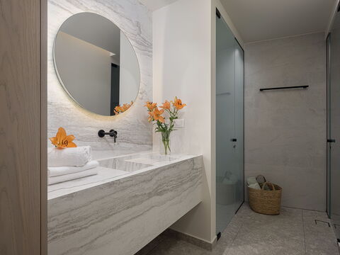 Ares Luxurious Residence