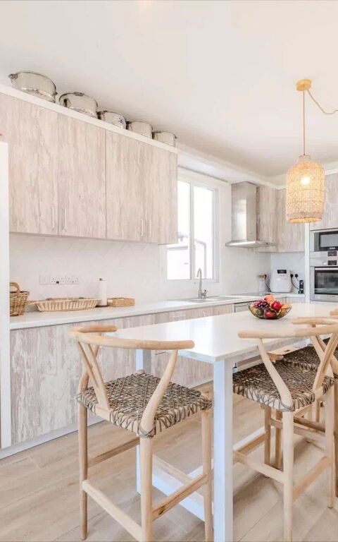 Aya Thekla Beach House: Keuken, Lunchroom