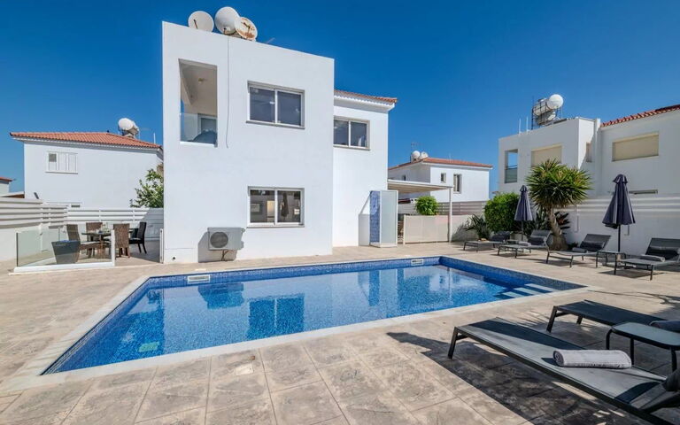 Ayia Triada Beach Gardens: Buitenkanten, Buitenshuis, zwembad