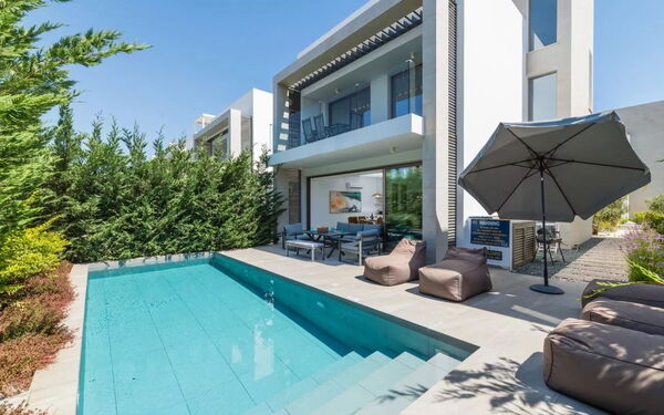 Azure Seaview - Ruby Villa: Buitenkanten, Buitenshuis, zwembad