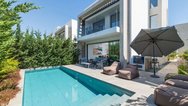 Azure Seaview - Ruby Villa: Buitenkanten, Buitenshuis, zwembad