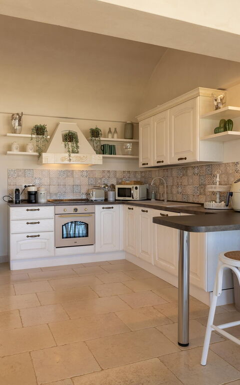 Villa Calanthia: Keuken