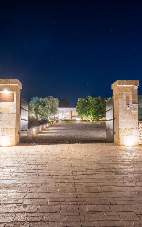 Villa Calanthia: Hoofdingang