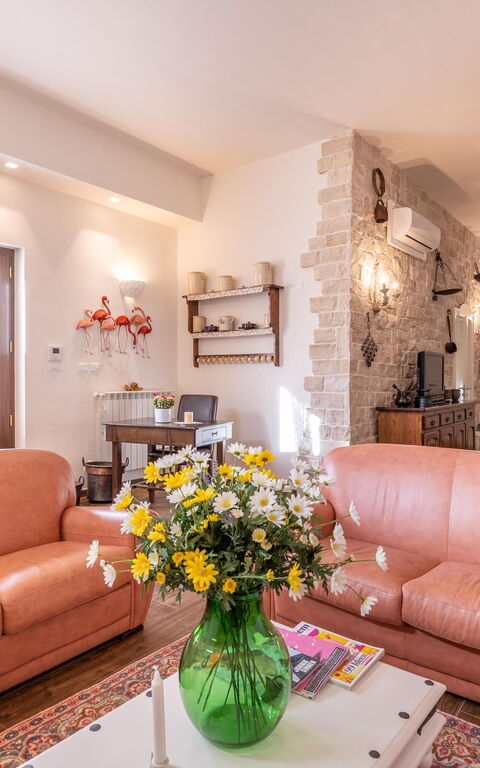 Villa Icaria: Woonkamer