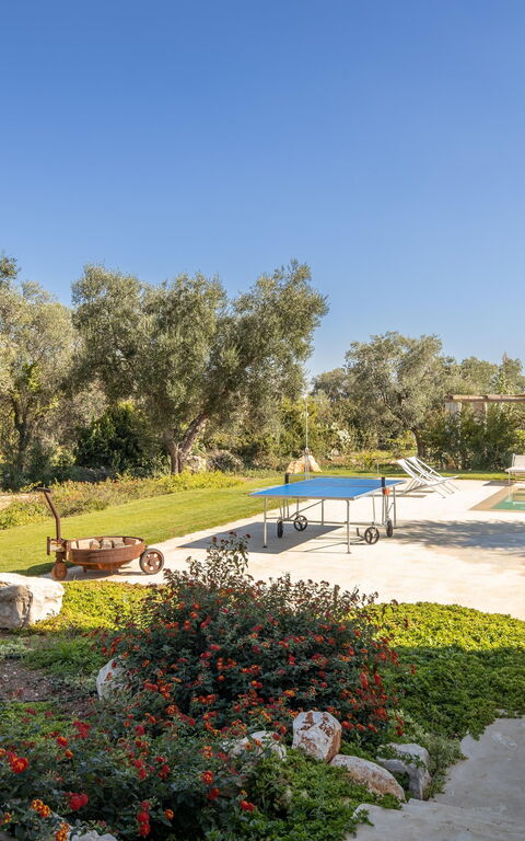 Villa Perla del Mare: Buitenkanten, Buitenshuis, Tuin, zwembad