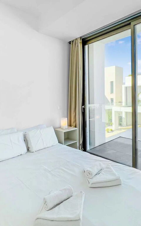 Azure Seaview- Garnet Villa: slaapkamer