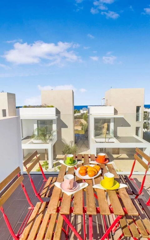 Azure Seaview- Garnet Villa: Balkon / terras / patio, Buitenkanten, Buitenshuis
