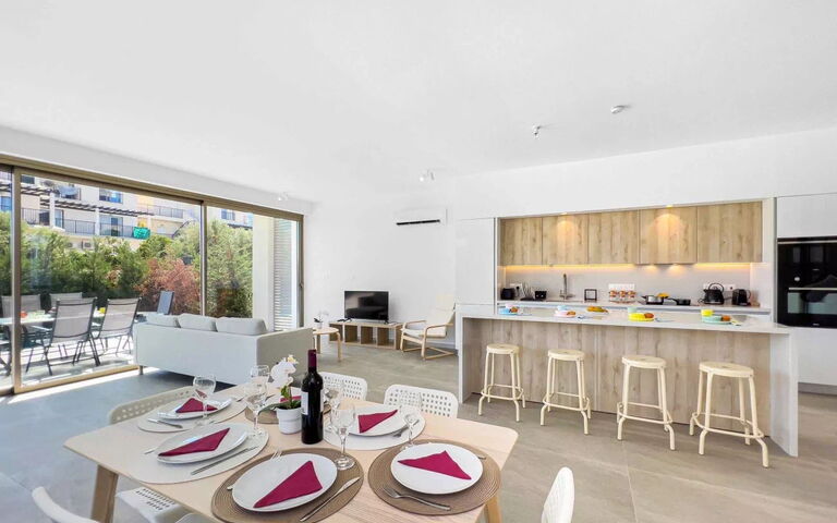 Azure Seaview- Garnet Villa: Lunchroom