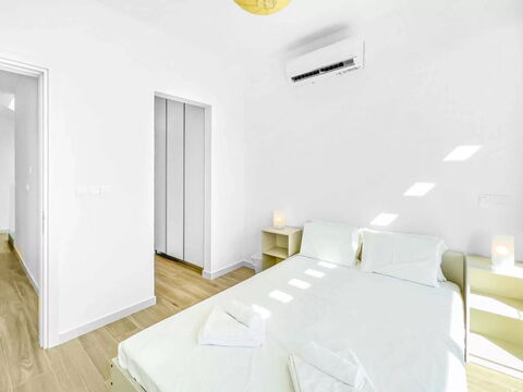 Azure Seaview- Garnet Villa