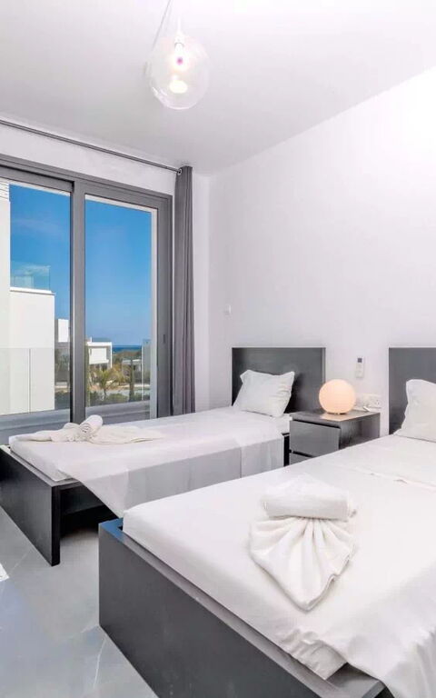 By the Beach - Aura Villa: slaapkamer