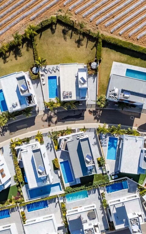 By the Beach - Aura Villa: Keer bekeken