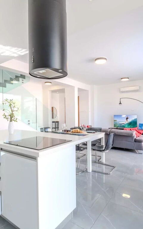 By the Beach - Aura Villa: Keuken