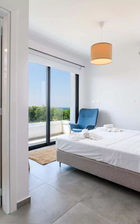 By the Beach - Blue Topaz Villa: slaapkamer