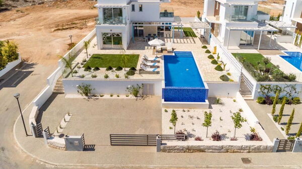 Mylos Lifestyle Seaview Villa #21: zwembad