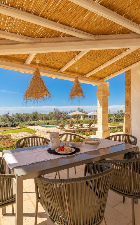 Villa del Cedro: Balkon / terras / patio, Buitenkanten, Buitenshuis
