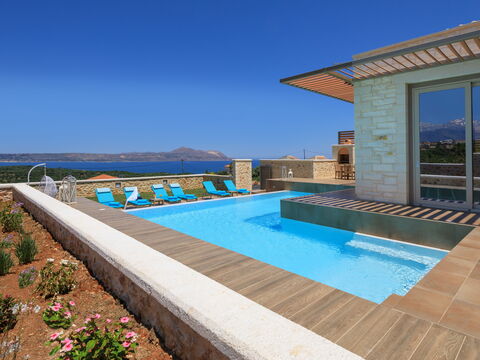Villa Rhea
