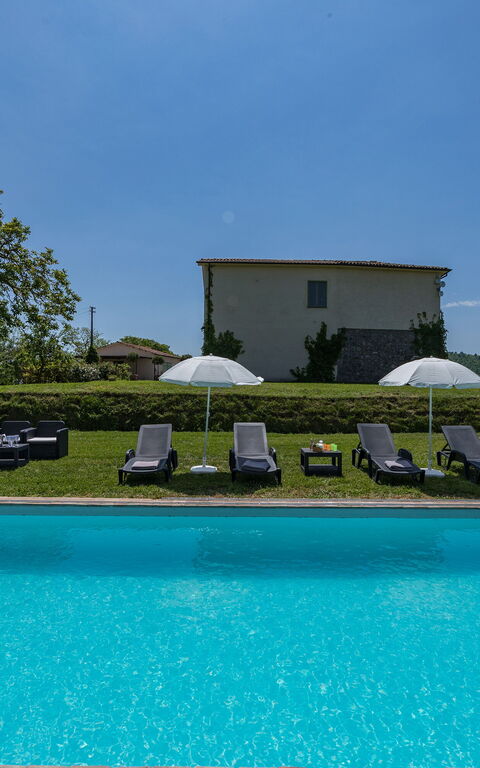 Villa a Casa di Giovanni: Buitenkanten, Buitenshuis, Tuin, zwembad
