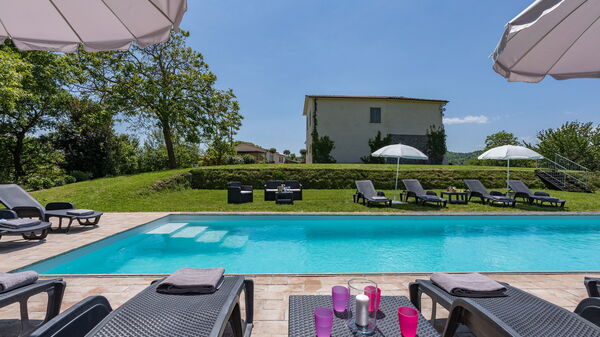 Villa a Casa di Giovanni: Buitenkanten, Buitenshuis, Tuin, zwembad
