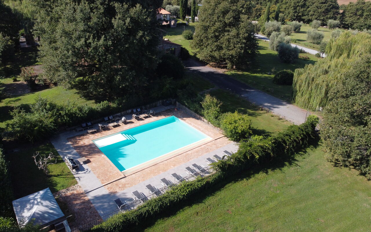 Borgo di Campagna Il Tesoro: Buitenkanten, Buitenshuis, Tuin, zwembad