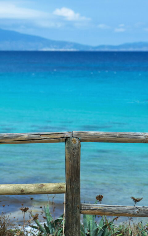 Persoonlijke Service Beschikbaar - Posarelli Villas Expert Advies.