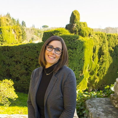 Elena Frosali, Verantwoordelijk voor reserveringen en cliënten ondersteuning