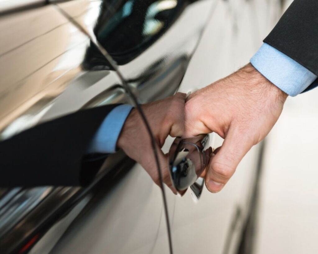 OVERDRACHT & VERHUUR